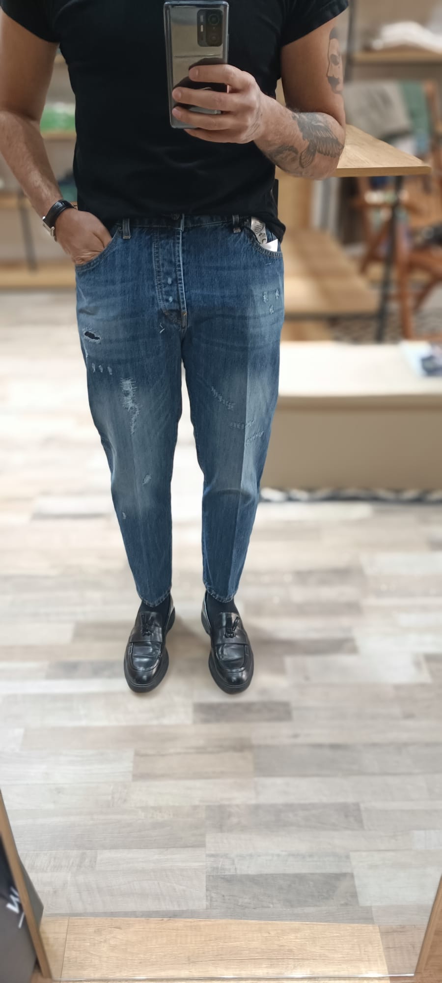 Denim Carrot fit con abrasioni