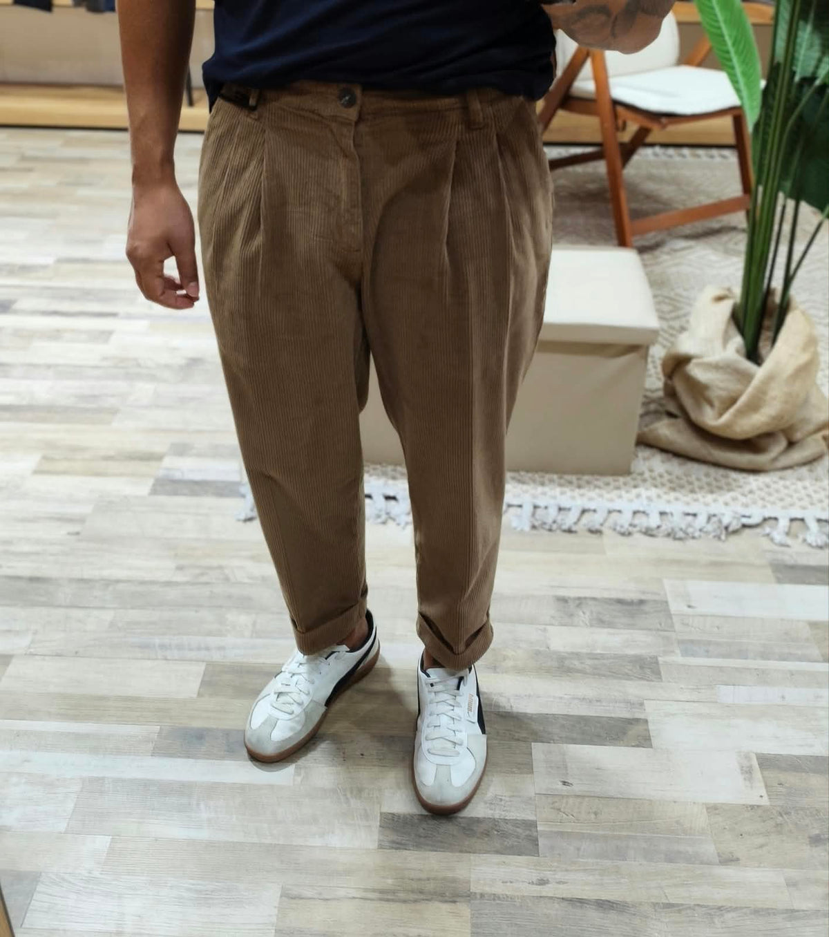 Pantalone a coste in velluto Carrot Fit