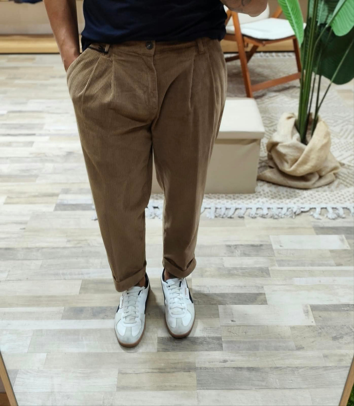 Pantalone a coste in velluto Carrot Fit